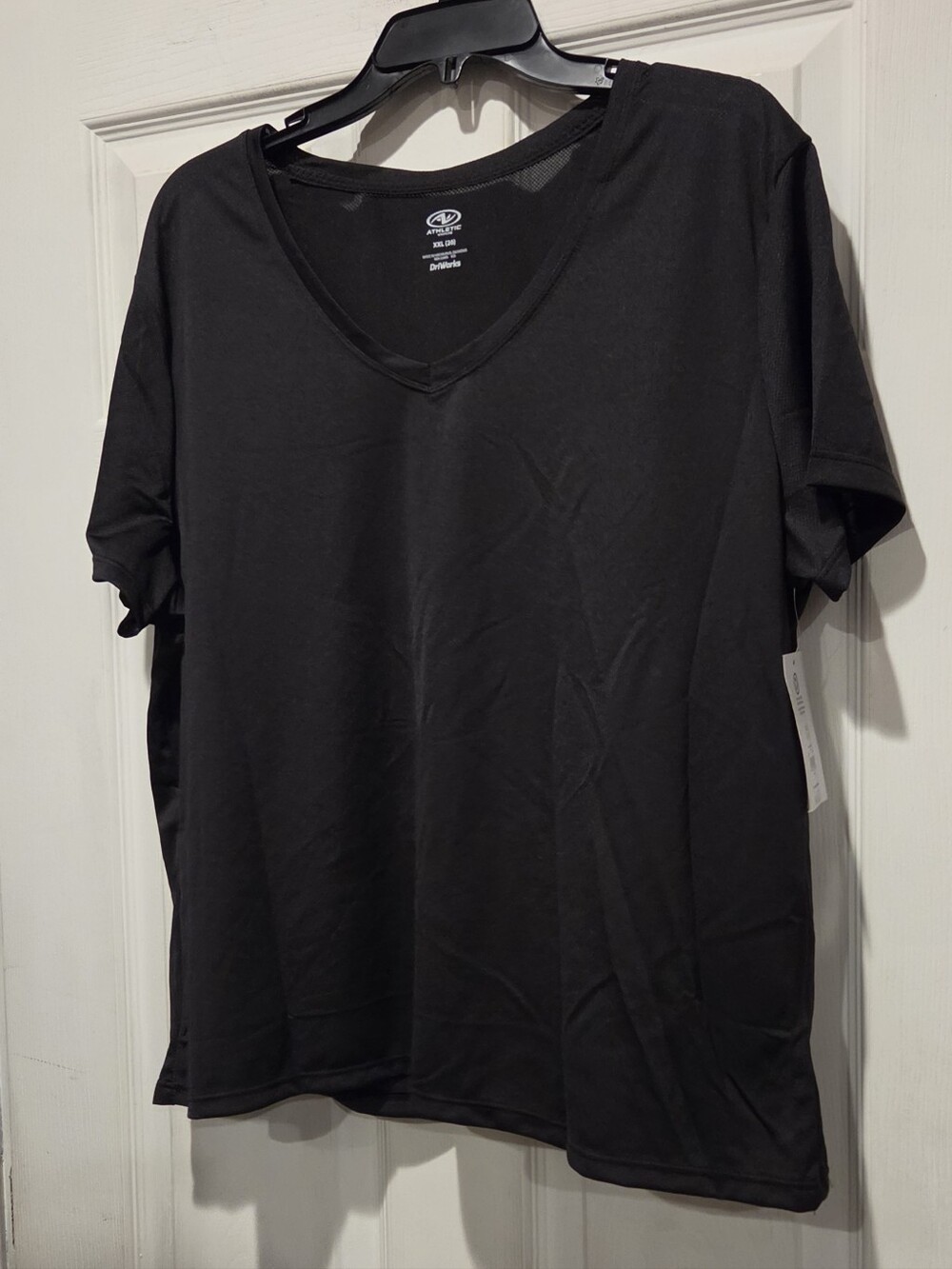 ATHETIC WORKS CORE V NECK TSHIRT